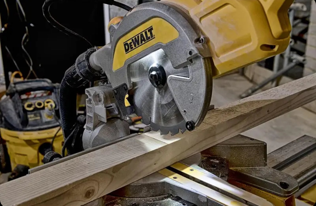 DEWALT Radial Mitre Saw 216mm 1800W + XPS Tracking System DWS777-QS