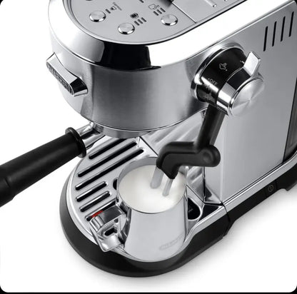 De'Longhi Dedica Maestro Plus EC950.M Semi-Automatic Espresso Machine
